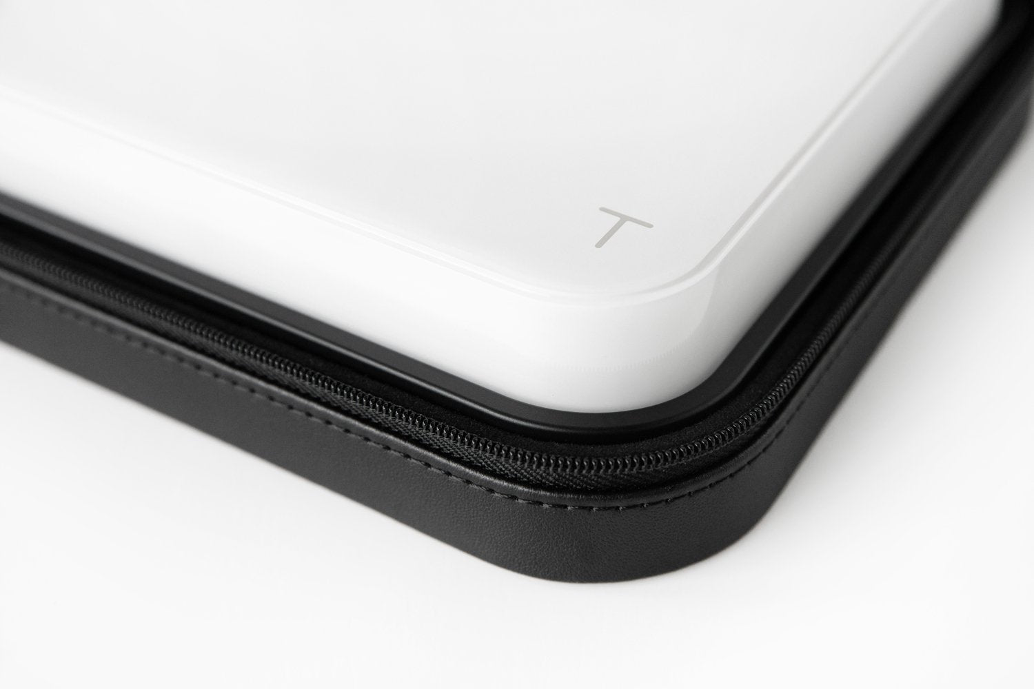 Pearl Carrying Case